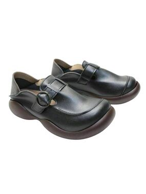 Japanese Regetta Canoe clogs slip on buckled leather size 8 excellent condition